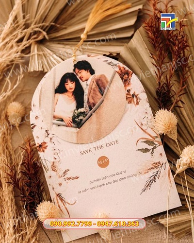 Mẫu thiệp cưới xinh xắn, thiết kế ri&ecirc;ng